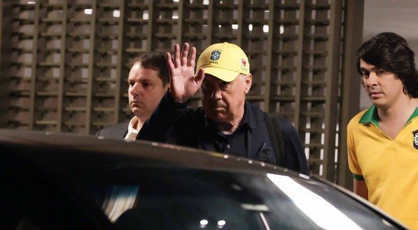 Carlos Ancelotti chegou ao Brasil e se hospedou em hotel na Barra da Tijuca, no Rio de Janeiro