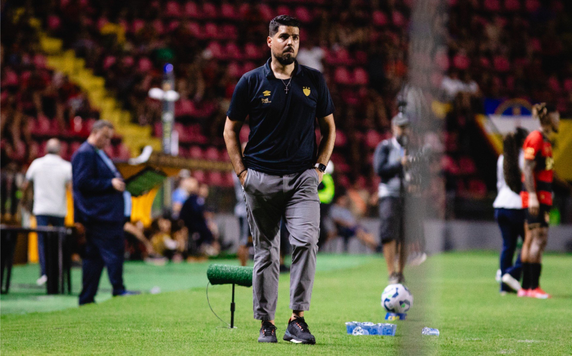 Sport surpreende e anuncia demissão de António Oliveira