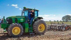Lula da Silva, durante visita a sítio no assentamento Santo Antônio da Fartura. Campo Verde  MT.