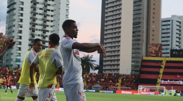 Em jogo equilibrado, Internacional busca o empate fora de casa e mantém a regularidade no Brasileirão