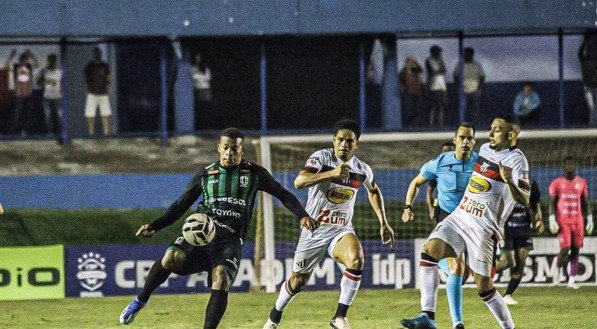 Rodada teve apenas quatro gols em quatro partidas; dois times venceram por 1 a 0, e dois empates completaram o dia