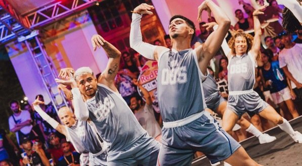 &Uacute;ltima edi&ccedil;&atilde;o do Baile da Brota, que contou com a primeira Batalha de Brega Funk do Red Bull Rochedo, na Torre Malakof
