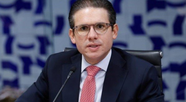 Hugo Motta Estado não gera riqueza, consome.