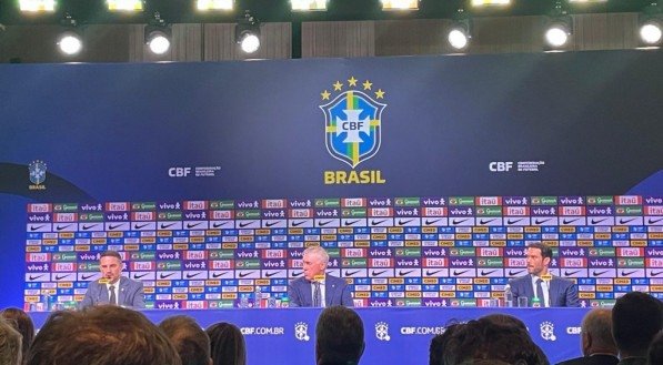 Em primeira coletiva, Ancelotti comenta ausência de Neymar, estilo de jogo e Vinicius Júnior