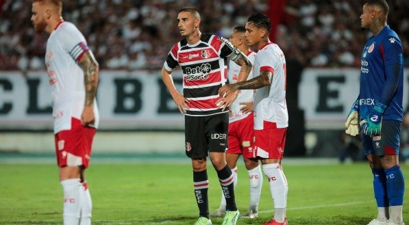 Lance de Thiago Galhardo no jogo entre Santa Cruz x América-RN pela Série D