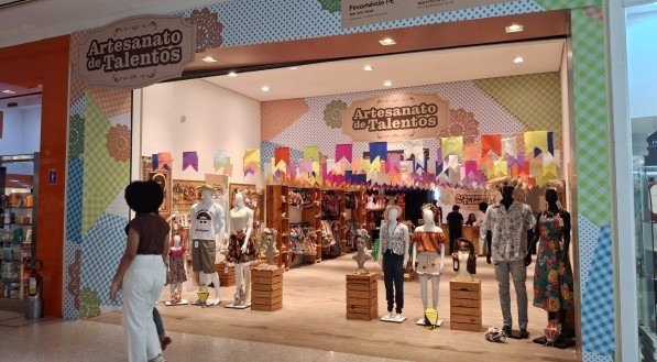 Artesanato de Talentos oferece capacitação e um espaço de vendas gratuito, fundamental para o desenvolvimento dos microempreendedores comunitários