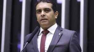 Placa em Garanhuns: deputado Fernando Rodolfo sai em defesa do Governo do Estado e elenca críticas a prefeito