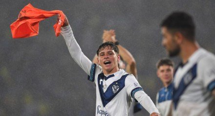 Botafogo mira a contratação de joia do Vélez Sarsfield