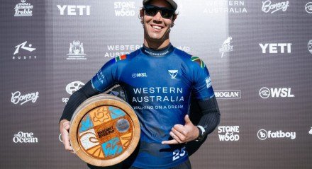 O surfista sul-africano Jordy Smith venceu a etapa da WSL em Margaret River e disparou na liderança do ranking masculino. Apesar de ter ultrapassado Italo Ferreira e Yago Dora, o veterano pode ter ajudado a dupla, e até mesmo outros concorrentes brasileiros. Mesmo vivendo uma temporada dos sonhos, a reta final do calendário pode representar [&#8230;]