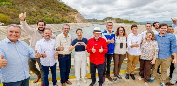Lula assinou ordem de serviço para duplicação da estação de bombeamento EBI-3
