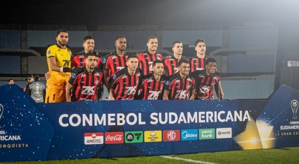 Curiosamente, a equipe equatoriana venceu a partida sem sequer finalizar a gol durante os 90 minutos e o erro do Leão resultou na eliminação