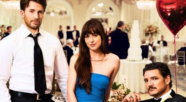 Dakota Johnson vive triângulo romântico com Pedro Pascal e Chris Evans em 'Amores Materialistas'