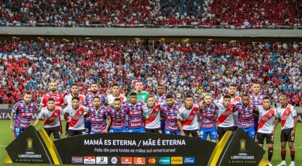 Nesta quinta-feira (29), o Fortaleza irá enfrentar a equipe do Racing-ARG pela última rodada da Conmebol Libertadores. A partida acontece às 21h30 (horário de Brasília) no Estádio El Cilindro, localizado em Avellaneda. O clube tricolor atualmente é o segundo colocado do grupo, atrás apenas dos argentinos. No primeiro duelo entre as equipes, a partida terminou [&amp;#8230;]