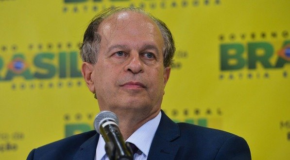 Corte de verbas ameaça universidades e ciência no Brasil, alerta presidente da SBPC