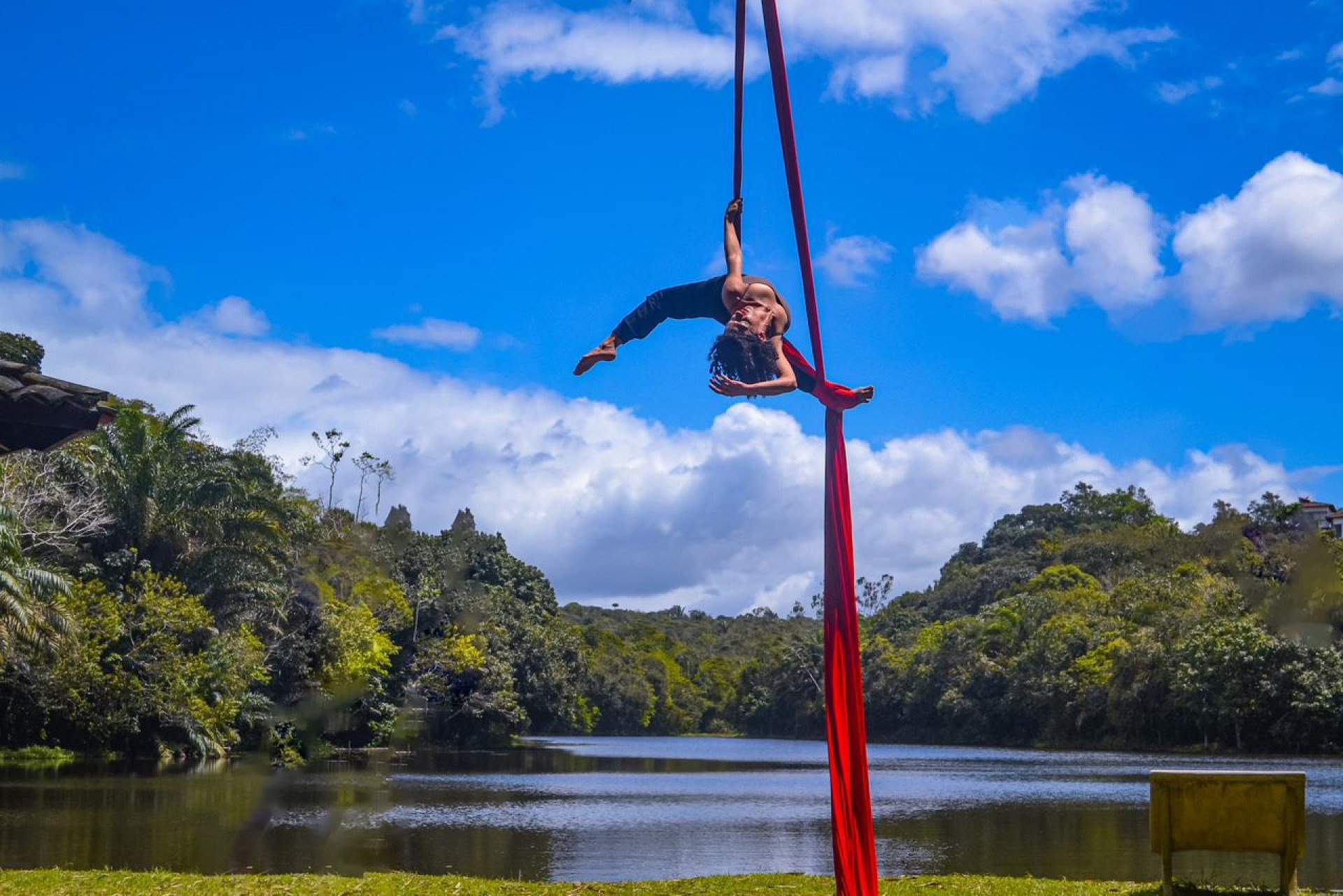 Estudantes terão oficinas de práticas circenses como as acrobacias