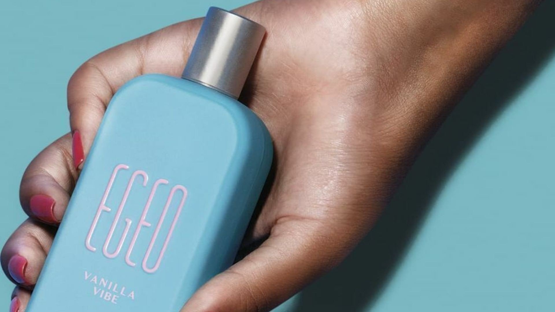 Esses 5 perfumes nacionais femininos têm o poder de conquistar imediatamente