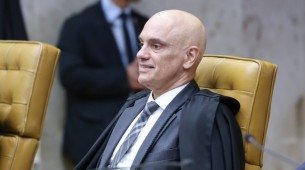 Alexandre de Moraes, ministro do STF, se tornou alvo do governo Trump após decisões contra plataformas de redes sociais americanas e aliados do presidente norte-americano
