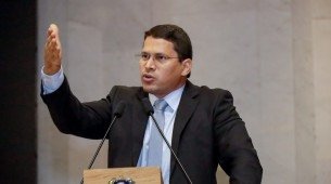 Imagem do deputado estadual Pastor Júnior Tércio