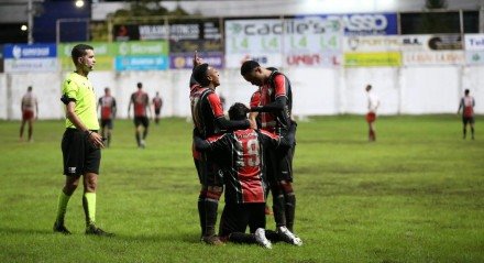 Imagem da partida do Joinville