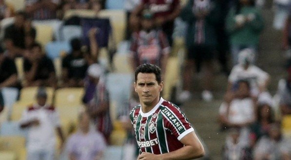 O Tricolor negociava com o meia desde o começo da temporada e retomou as conversas após a melhora do atleta diante de uma miocardite.