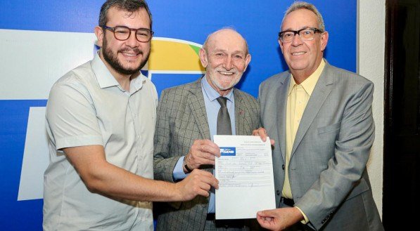 Álvaro Porto começa a montar chapa do PSDB para 2026 reunindo ex-desembargador e humoristas