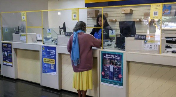 Mais de 60 mil vítimas de fraude no INSS foram atendidas nos Correios