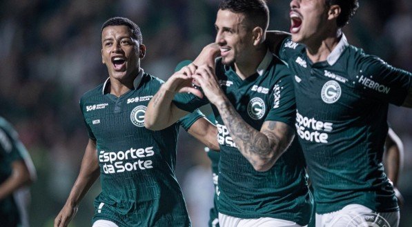 Imagem de partida da Goiás na Série B