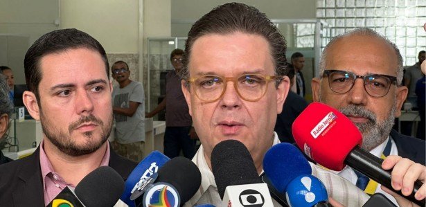 Ministro Wolney Queiroz