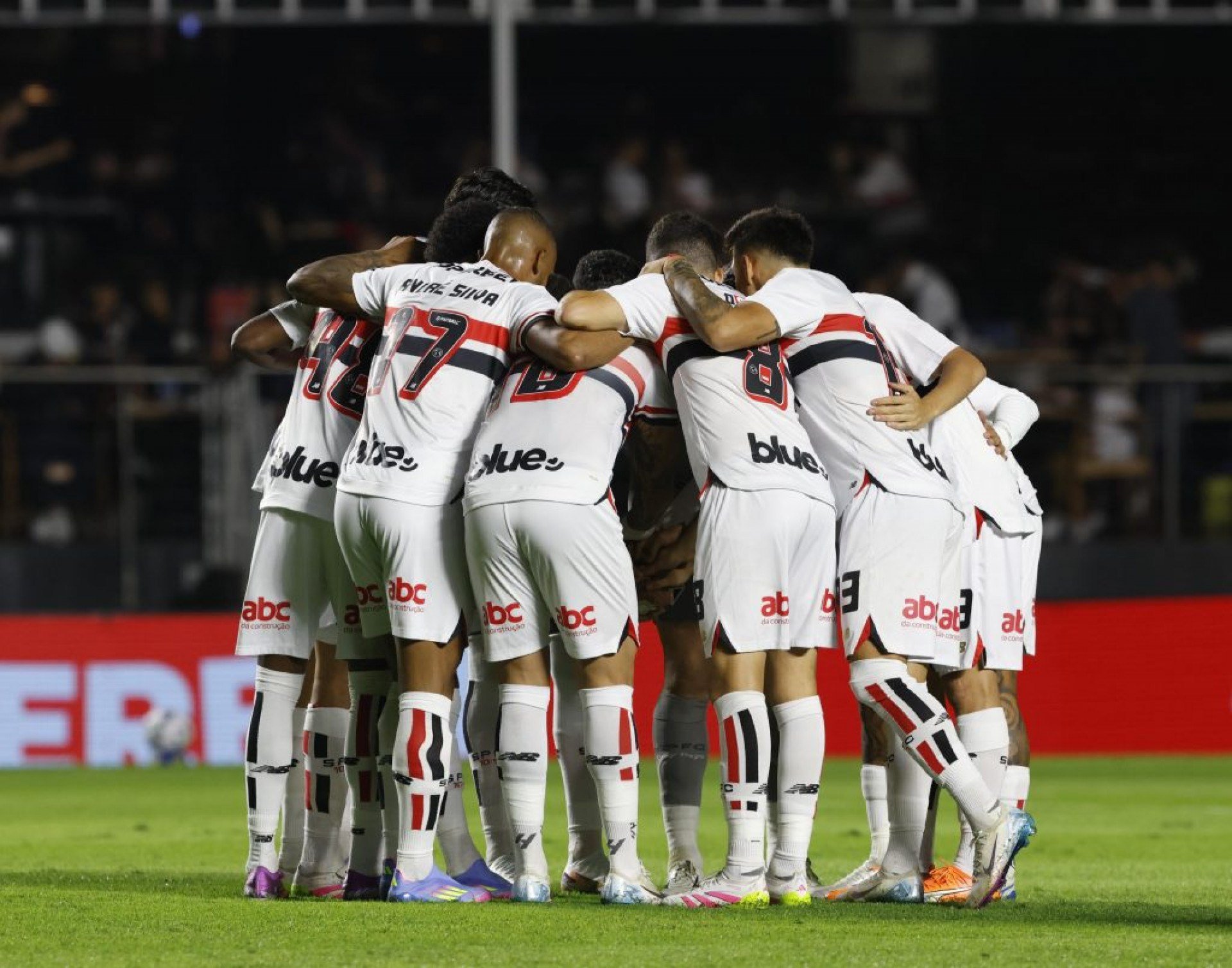 São Paulo encara o Bahia pelo campeonato brasileiro