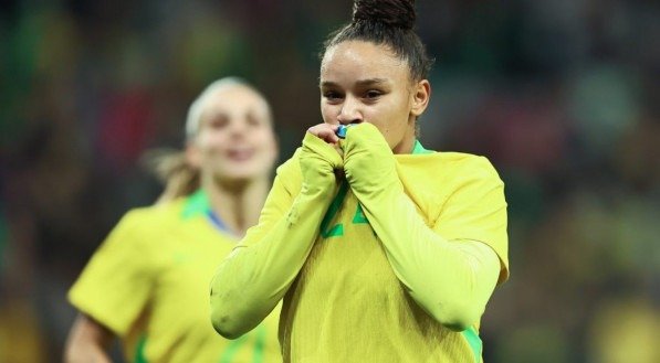 Atacante de 19 anos do São Paulo ficou com o protagonismo do duelo amistoso desta sexta, ao marcar seus dois primeiros gols pelo Brasil