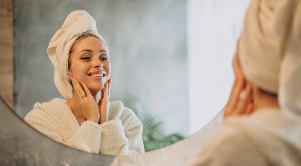 Skincare caseiro: o que realmente funciona e o que é mito