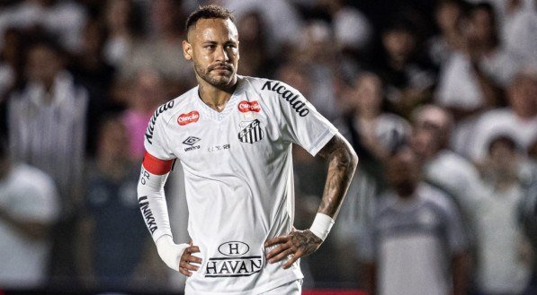 Peixe precisa vencer e torcer contra rivais na disputa. 