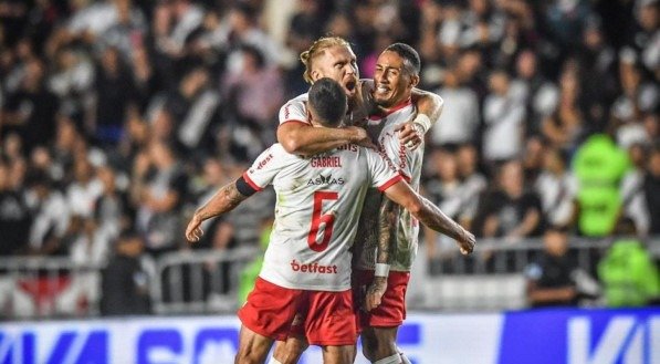 Cruz-Maltino segue com apenas três vitórias em 11 jogos no Brasileirão 2025