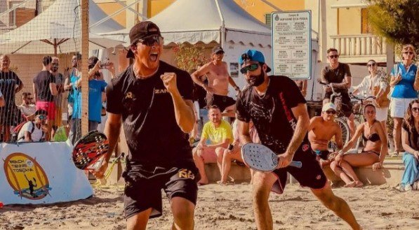 Atleta do CT Lucas Sousa, de Campinas, agenciado pela Beat Sports Manager, o italiano Niccolo Gasparri, jovem de 20 anos, número 31 do mundo, conquistou, neste domingo, seu maior título na carreira no torneio BT 200 de Castiglione della Pescaia, na Itália, torneio com premiação de US$ 15 mil e mais de 200 pontos no [&amp;#8230;]