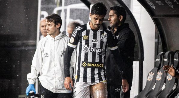 Basso comenta atuação após expulsão de Neymar e projeta o último jogo antes da pausa para o Mundial.