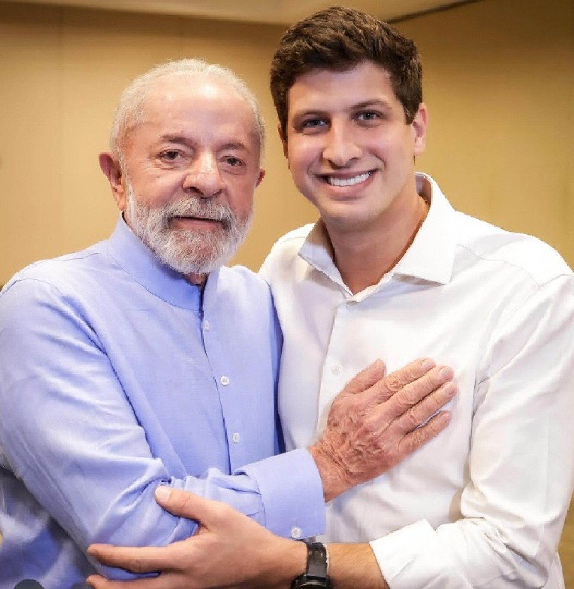 João Campos assume presidência nacional do PSB com presença de Lula e foco na aliança com o PT