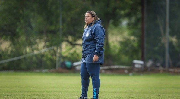 Thaissan Passos deixa equipe feminina do Grêmio