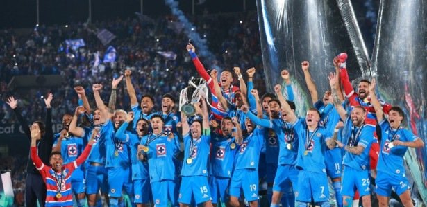 Cruz Azul goleio o Vancouver Whitecaps e é campeão da Concachampions