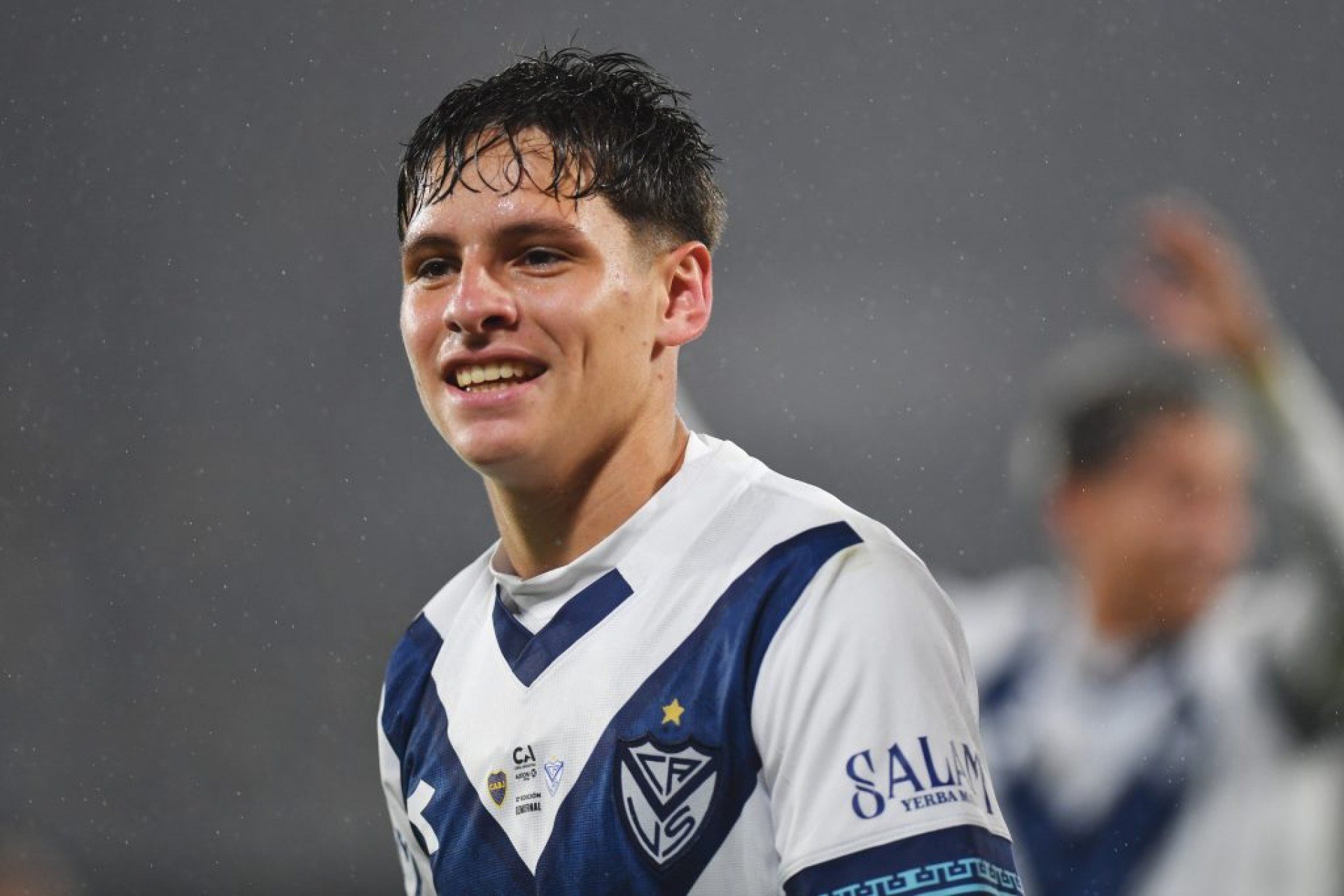 Flamengo entra na briga com o Botafogo por Álvaro Montoro, joia do Vélez