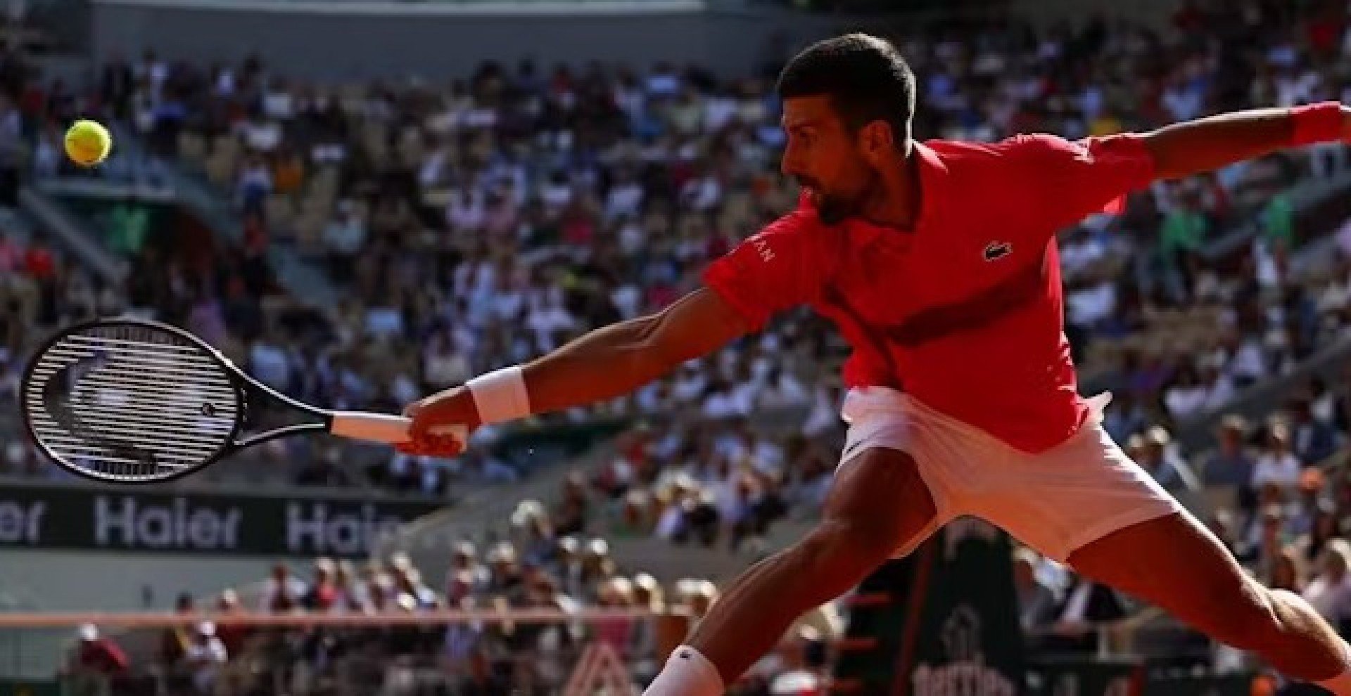 Djokovic vence a 100ª em Paris e vai às quartas
