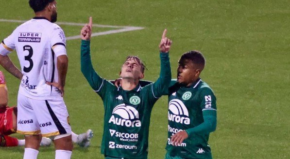 Maílton, Rafael Carvalheira, Walter Clar e Italo marcaram os gols do Verdão