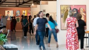 Imagem que mostra a Feira de Arte Contemporânea de Pernambuco (ART.PE), em 2024