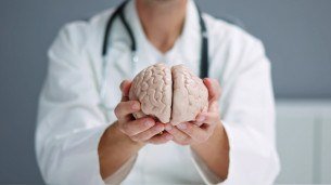 A condiÃ?Â?Ã?Â§Ã?Â?Ã?Â£o deve ser diagnosticada por um mÃ?Â?Ã?Â©dico neurologista