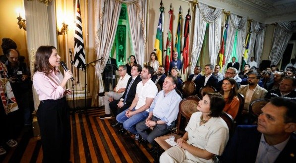 Raquel Lyra assina licitações para construção de 54 creches em Pernambuco