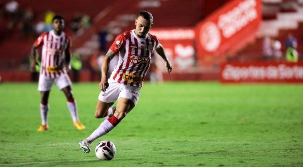 Paulo Sérgio, atacante do Náutico