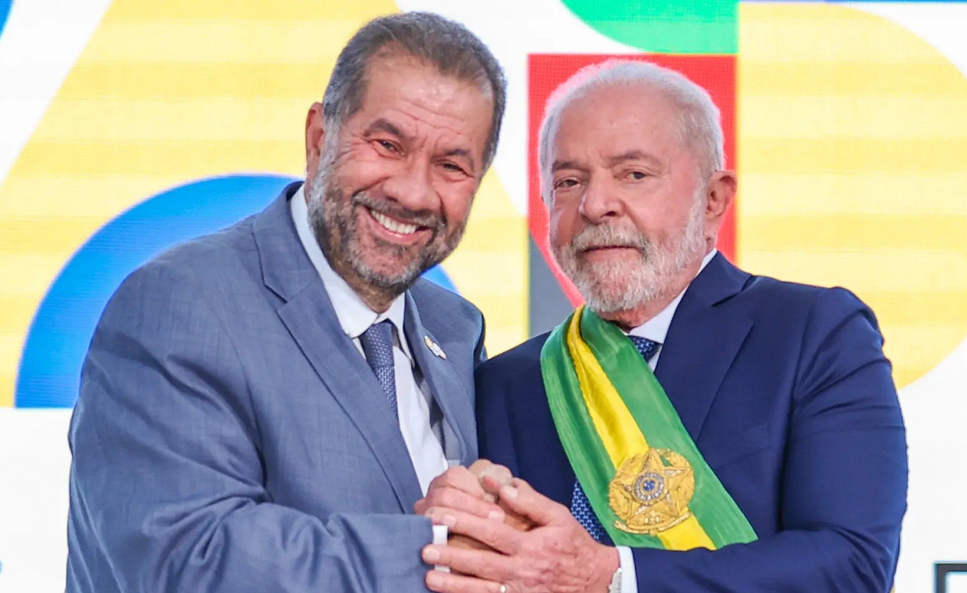 Foto da capa: Política