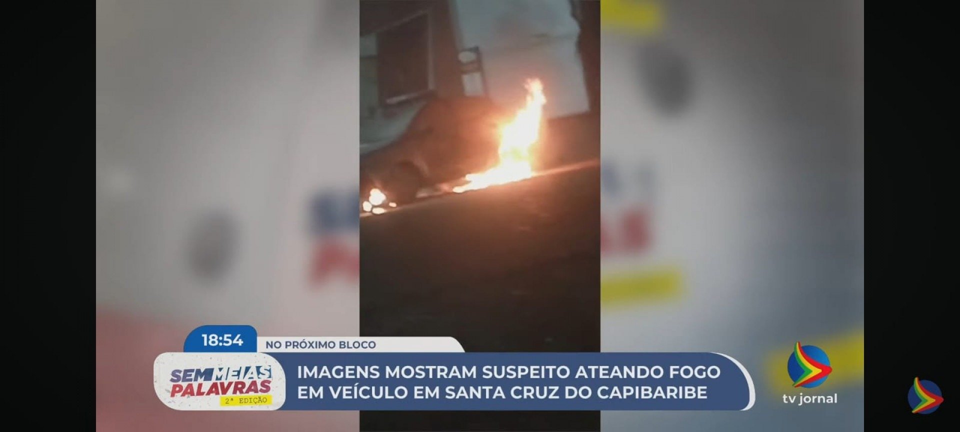 Imagem de carro da Secretaria de Mobilidade Urbana de SantaCruz do Capibaribe em chamas