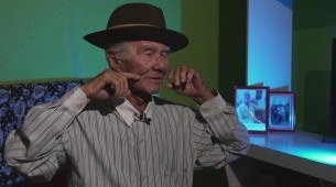 Seu Louro do Pife, músico ainda ativo que acompanhava Luiz Gonzaga no Sertão do Araripe, está no documentário "O Enigma de Exu"