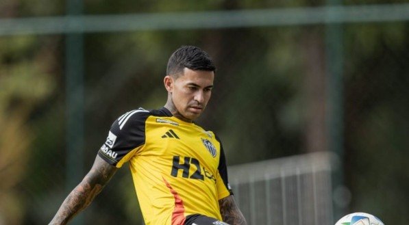 Atlético-MG anuncia jogo-treino com a presença de Dudu