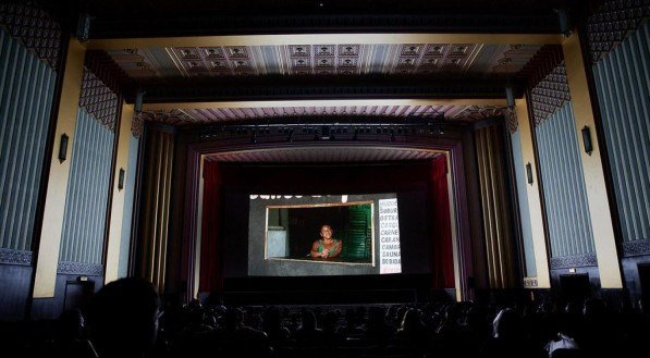Exibição do Cine Ceará no Cineteatro São Luiz, de Fortaleza